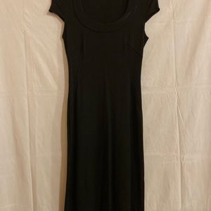 Never Worn Cache Size 6 Black Slim Fitting Dress